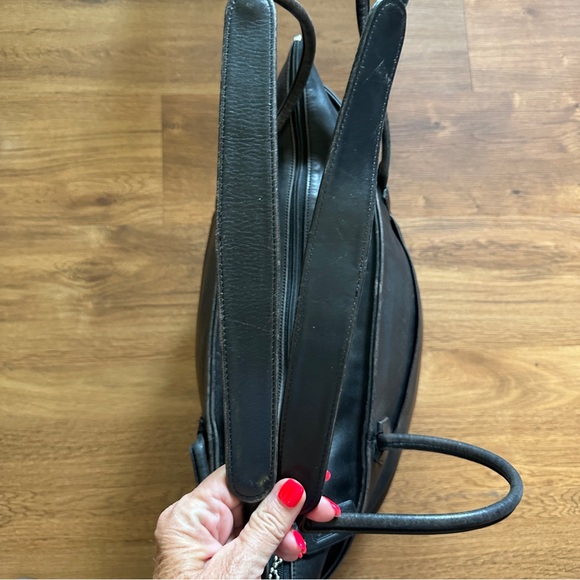 Coach Leather Black Tote Bag Zippered with Pockets - Picture 8 of 16